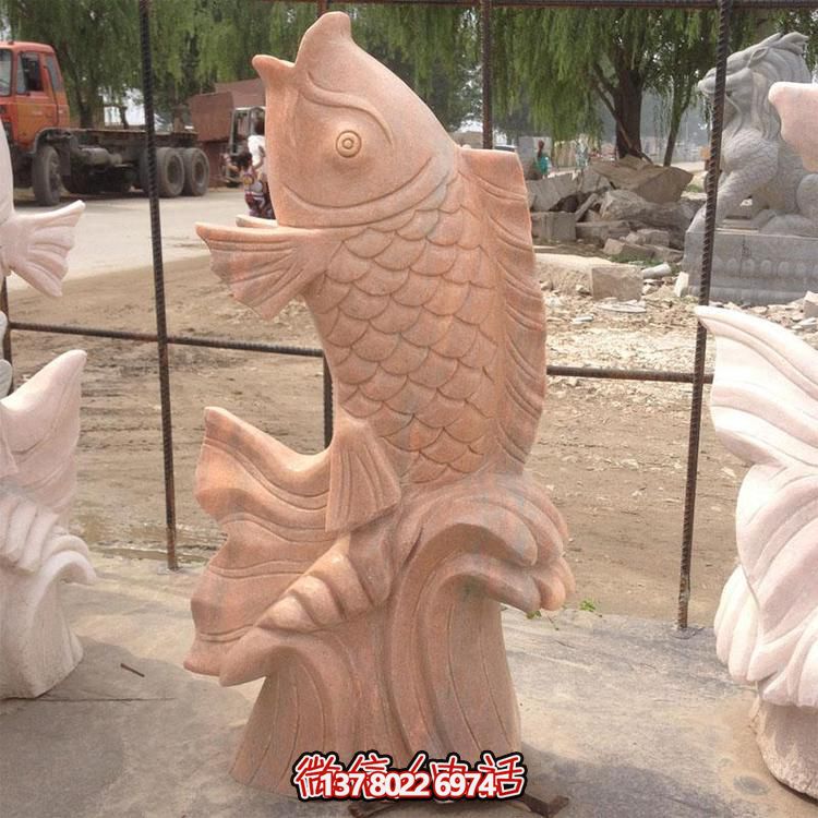 紅色晚霞，浪漫水景——精美石雕噴泉鯉魚