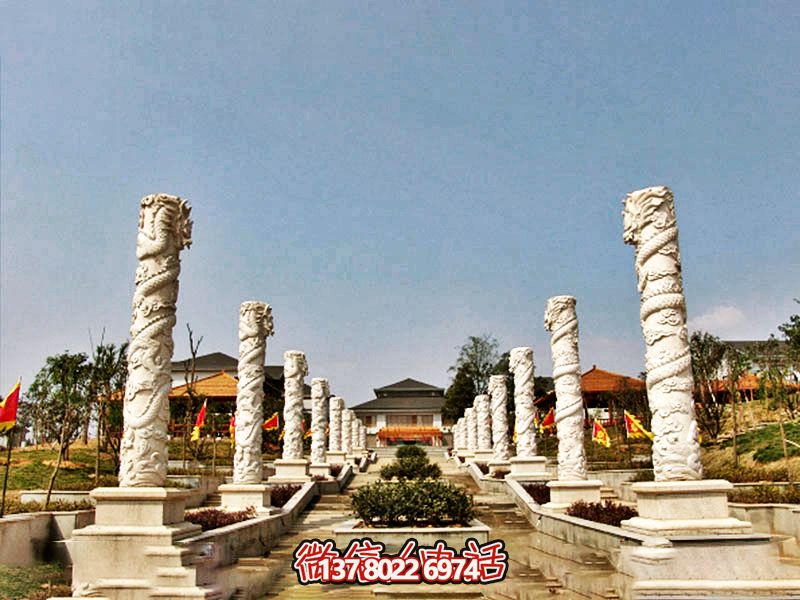 傳統(tǒng)工藝石雕龍柱，傳承古老文化