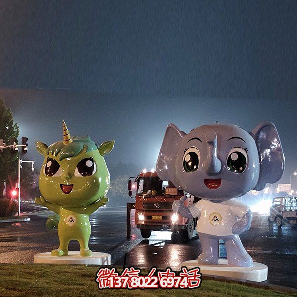 玻璃鋼吉祥物雕塑，為廣場和草地添彩