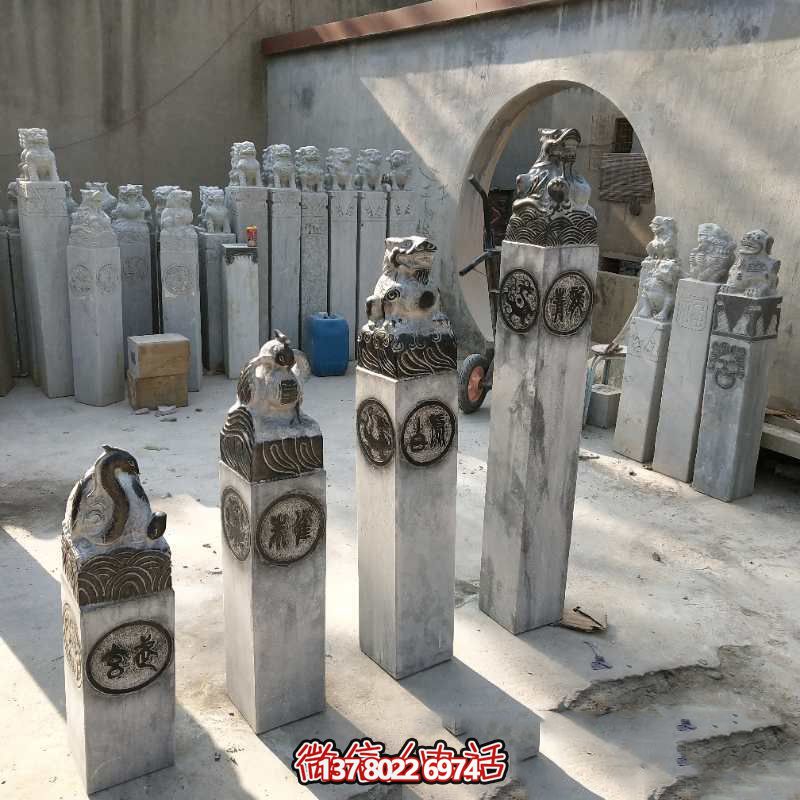 四神馬柱拴，融匯大理石精致雕塑，為園林景觀裝點增添濃濃韻味