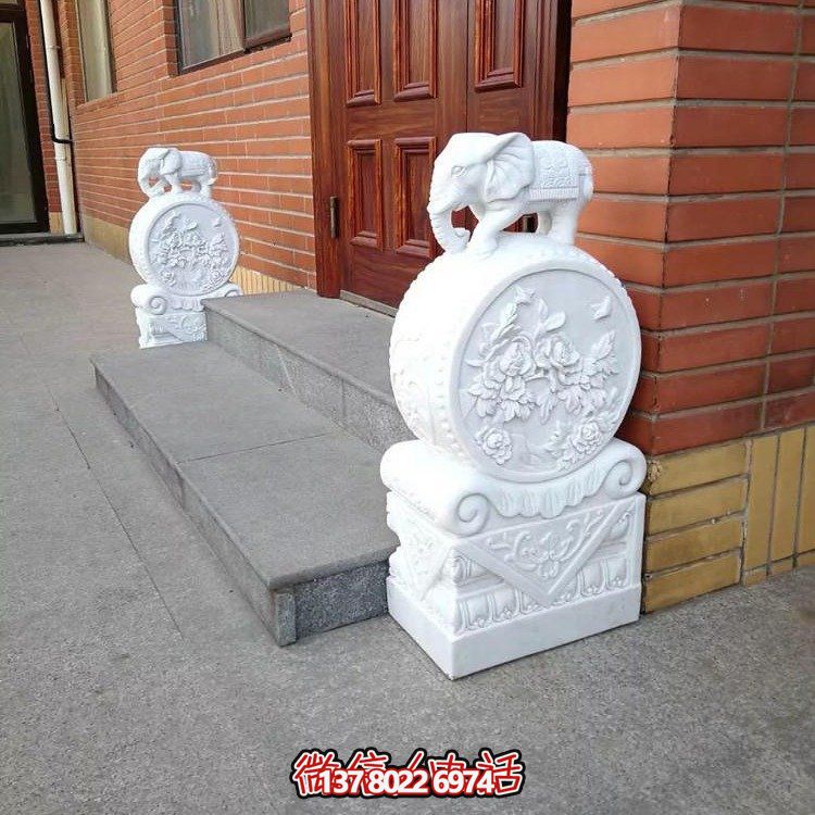 浪漫經(jīng)典，精致雕刻吉祥小象抱鼓石