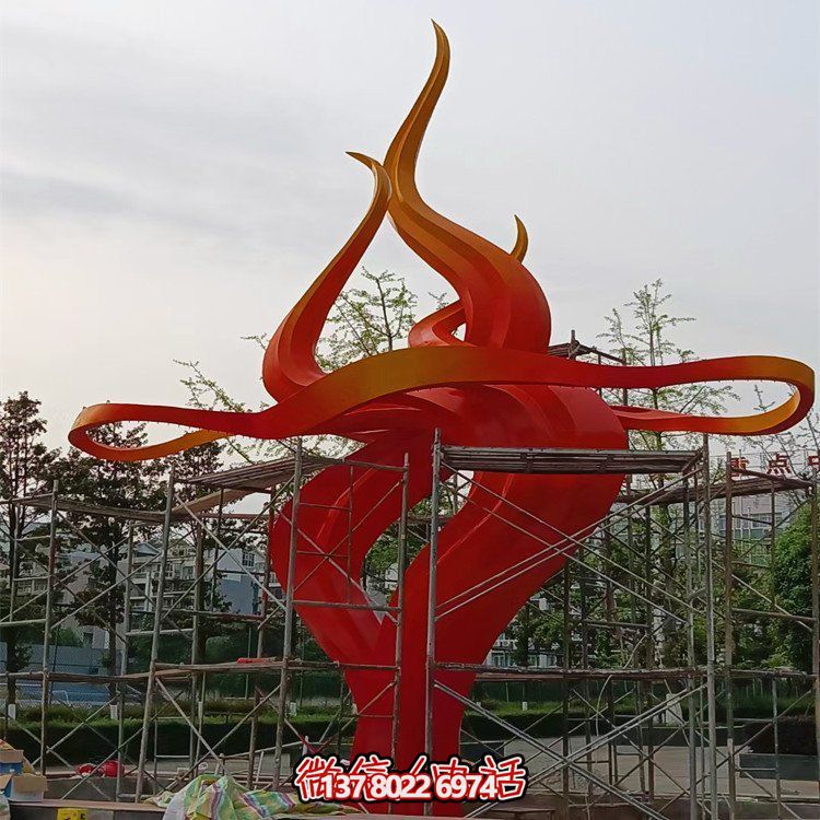 創(chuàng)意景觀(guān)不銹鋼雕塑擺件，點(diǎn)亮小區(qū)別墅美景