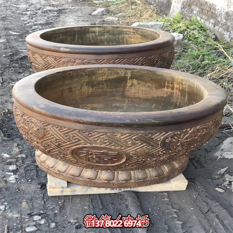 古典庭院魚缸，享受傳統(tǒng)文化的視覺盛宴