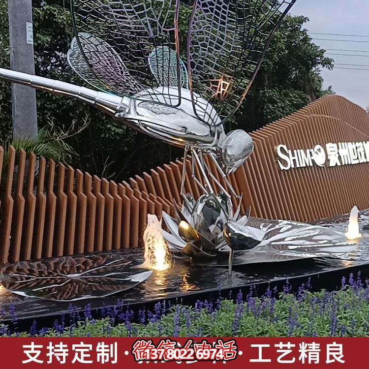 大型不銹鋼雕塑，為城市酒店、公園、商場(chǎng)及水景環(huán)境增添獨(dú)特景觀