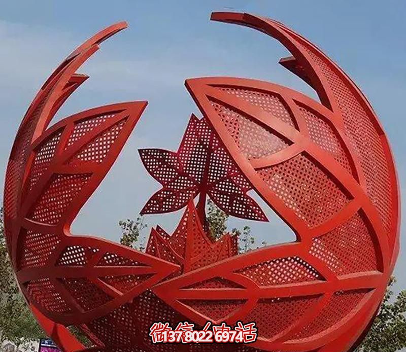 不銹鋼楓葉球形雕塑，點綴廣場景觀