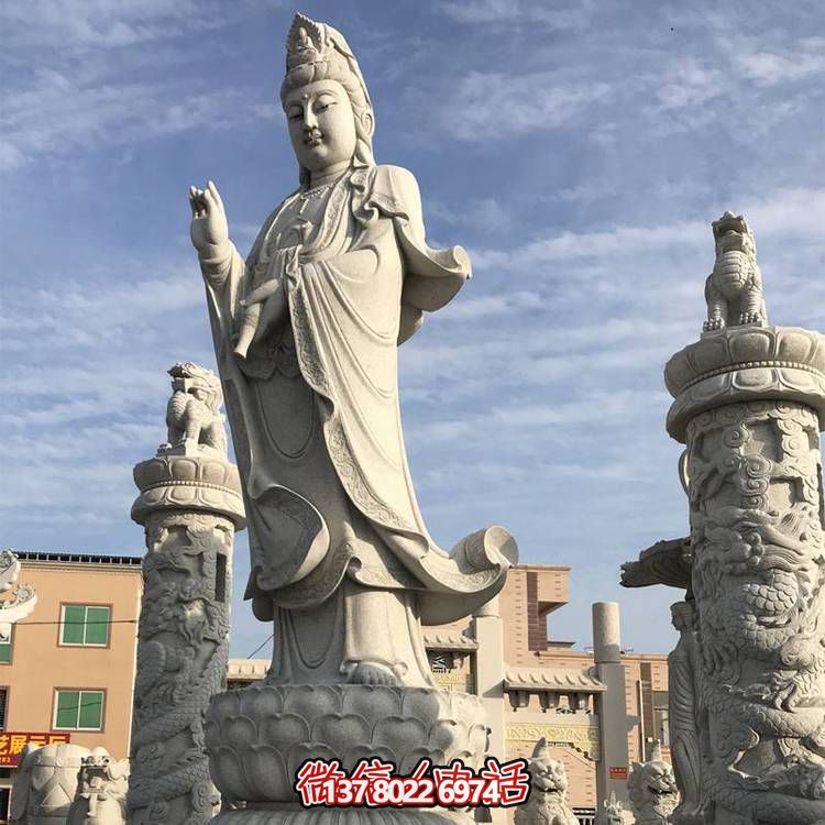 滴水觀音大型雕塑，欣賞美麗的戶外景點