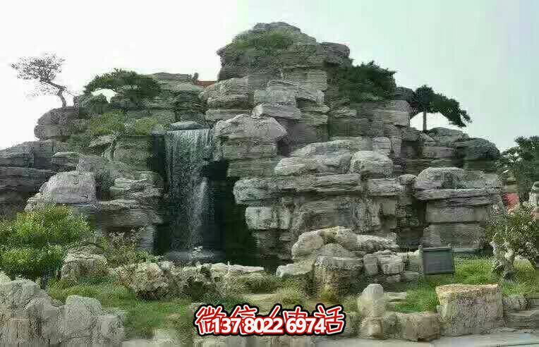 精美的景區(qū)園林，完美的假山流水?dāng)[放