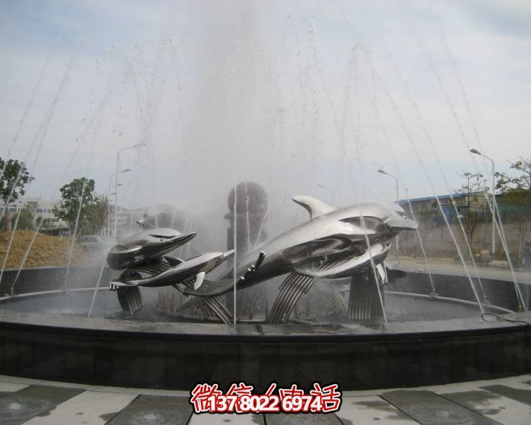 不銹鋼海豚雕塑，裝飾現(xiàn)代廣場的水景
