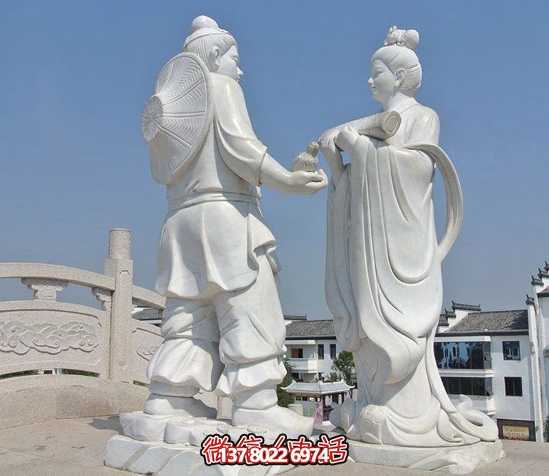 古代牛郎織女石雕，擺放于花園廣場(chǎng)，帶來漢白玉般的浪漫氣息