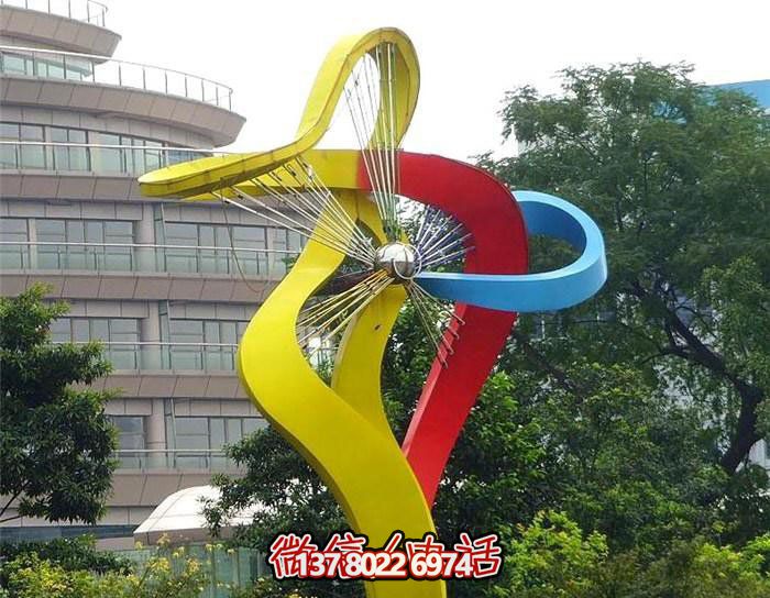美輪美奐的不銹鋼彩虹舞景觀(guān)雕塑，點(diǎn)綴小區(qū)環(huán)境