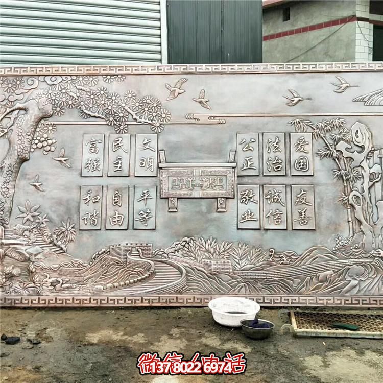 集大型浮雕畫、壁畫、銅雕塑于一體的公園展館