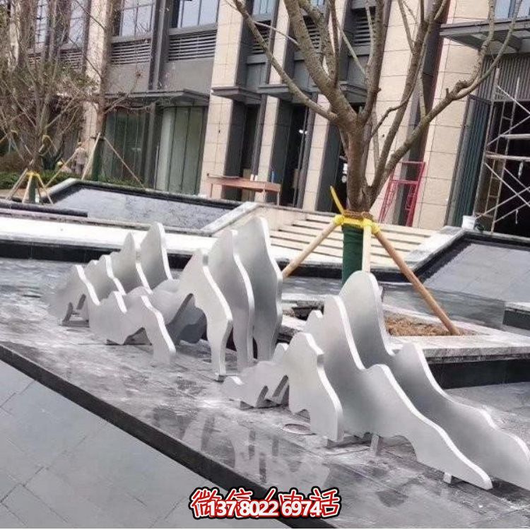 融合唯美抽象，完美裝點(diǎn)小區(qū)景觀的不銹鋼噴泉水池雕塑