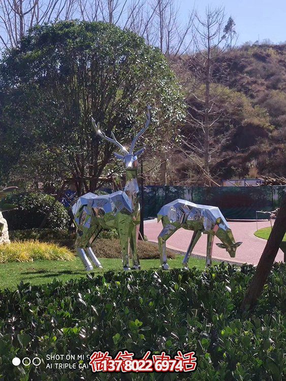 不銹鋼幾何雕塑——梅花鹿，點(diǎn)綴戶外公園
