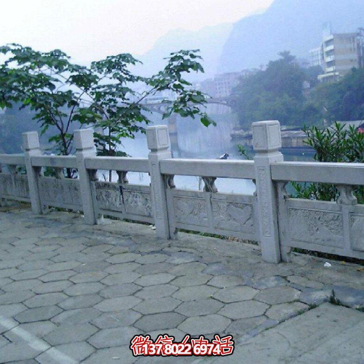 品質(zhì)精良的大理石欄桿、欄板及雕塑，締造美麗景觀