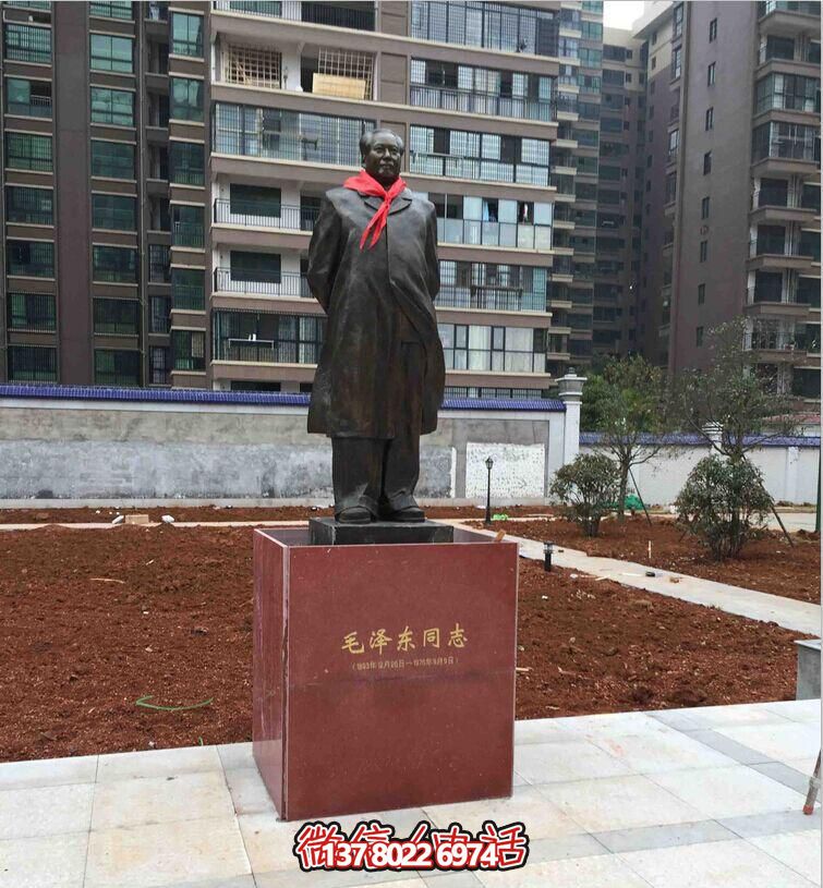 偉大領(lǐng)袖毛澤東仿銅雕塑，裝點(diǎn)小區(qū)玻璃鋼玻璃