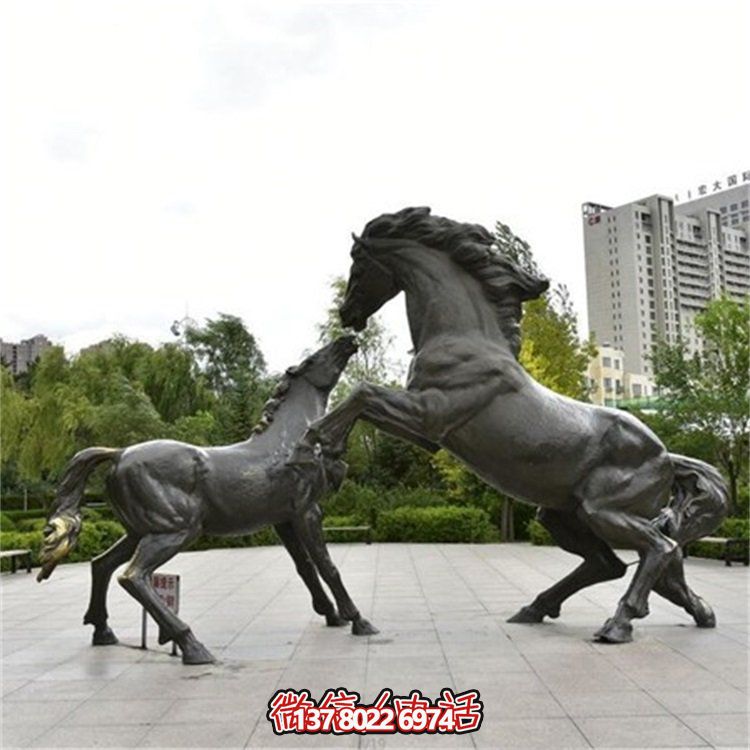 大型仿真動物駿馬不銹鋼雕塑，點綴城市廣場園林