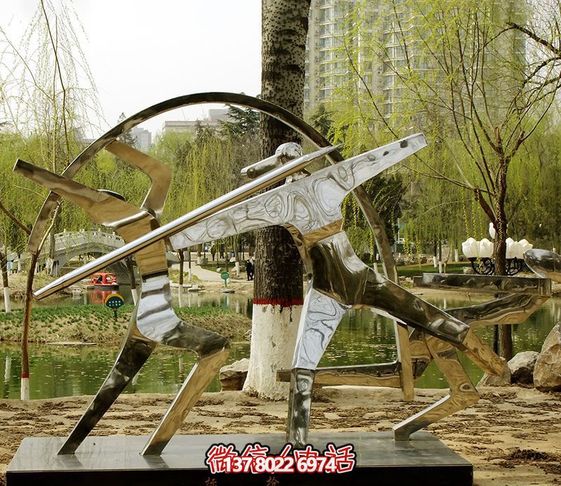 不銹鋼鏡面標(biāo)槍雕塑——精致、創(chuàng)意、華美