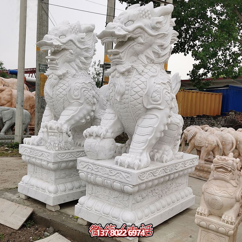 古典漢白玉大型麒麟景觀雕塑，點綴庭院、別墅神秘氣息