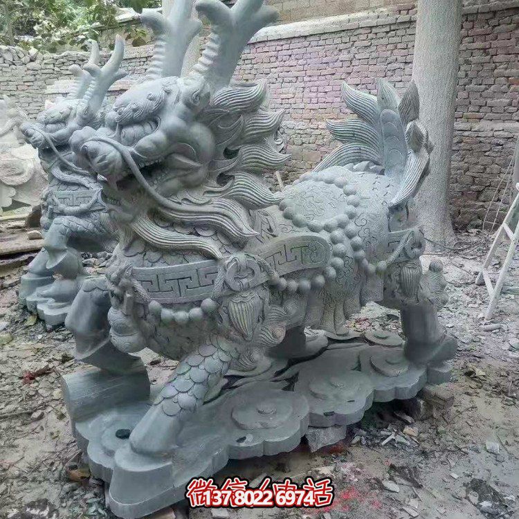 青石麒麟，吉祥神獸石雕